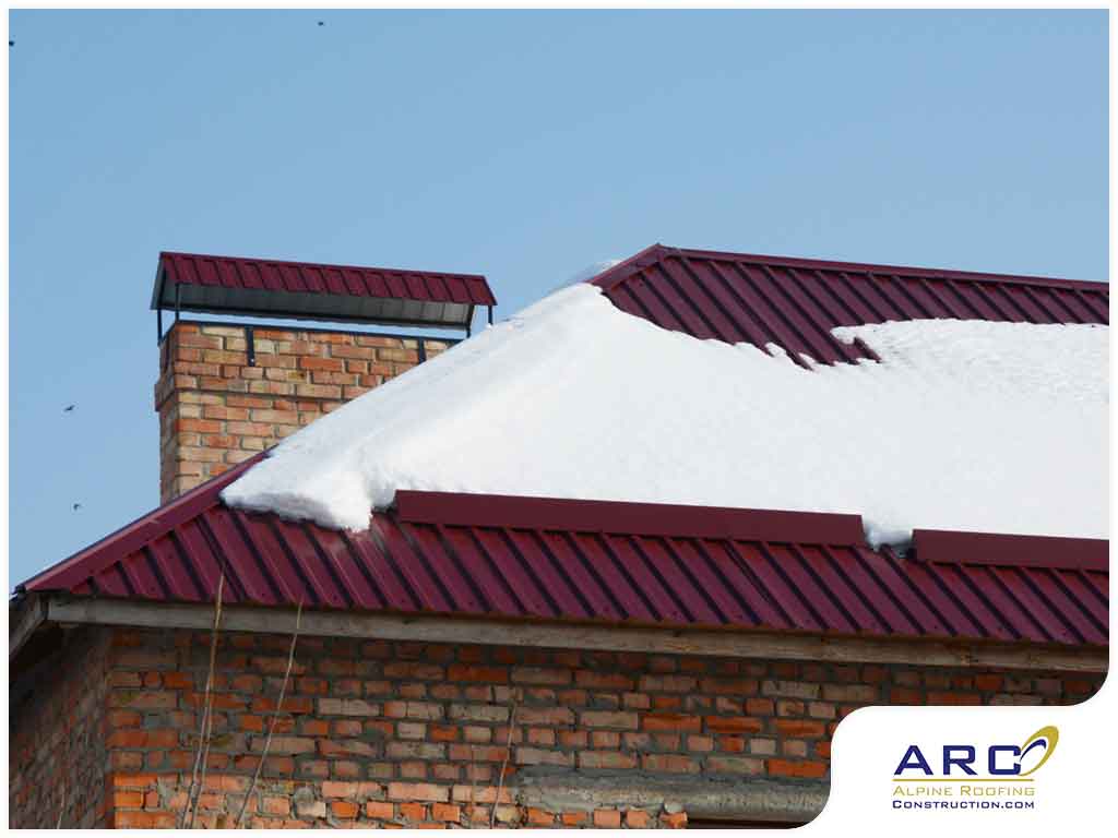 Ways Winter Can Affect Your Commercial Roofing System 